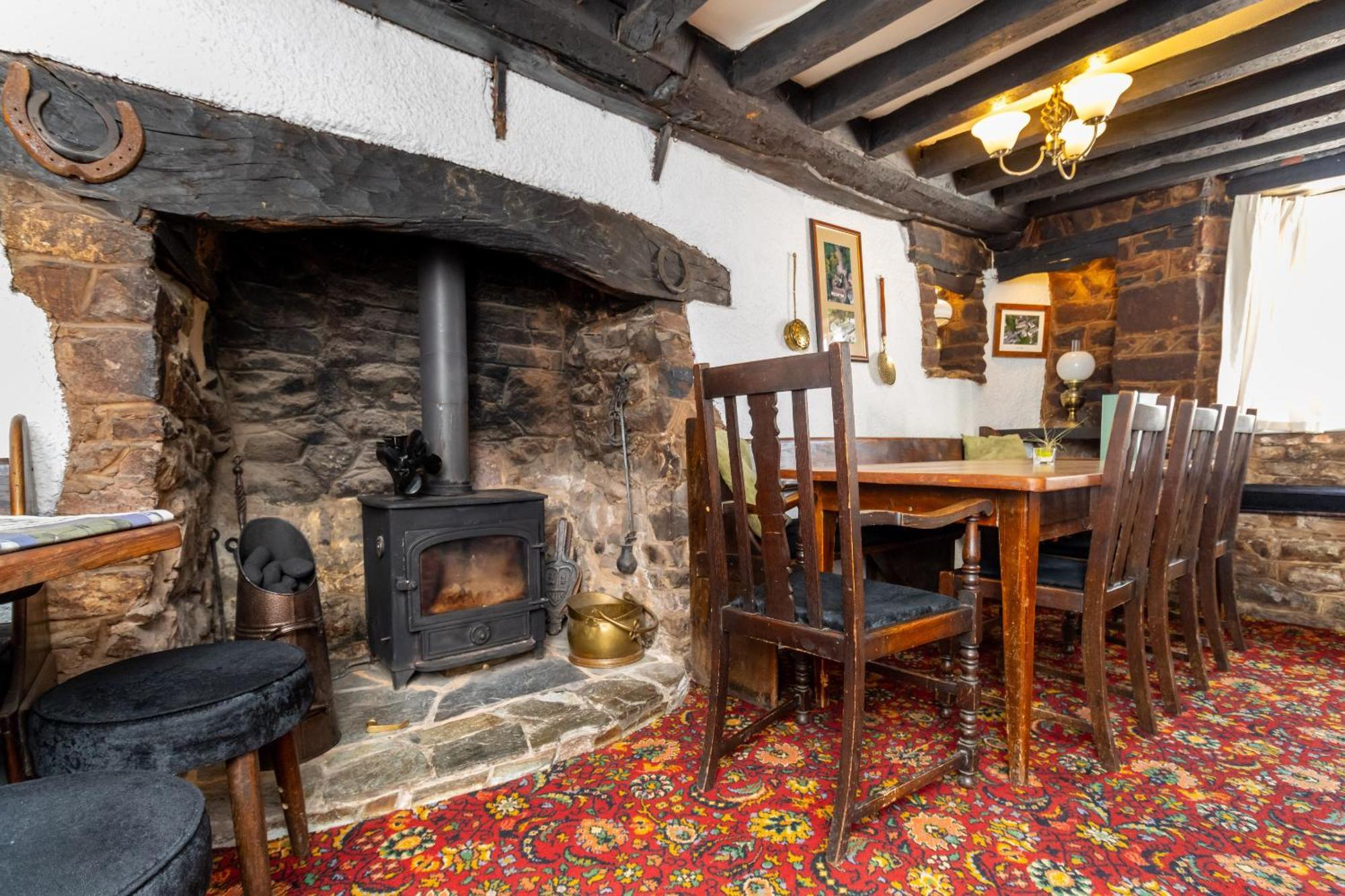 New Inn Кредитън Екстериор снимка